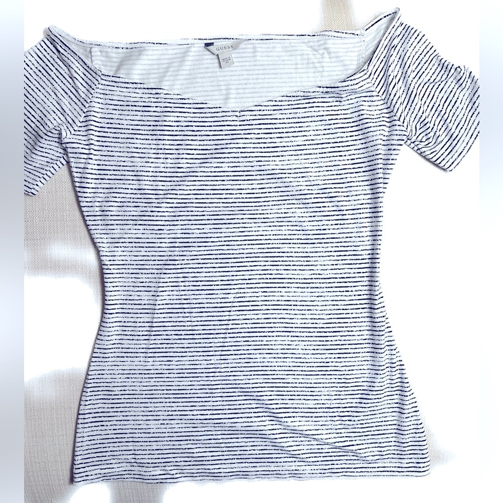 Guess Black /White Stripped off shoulder stretchy top Shirt Size XS